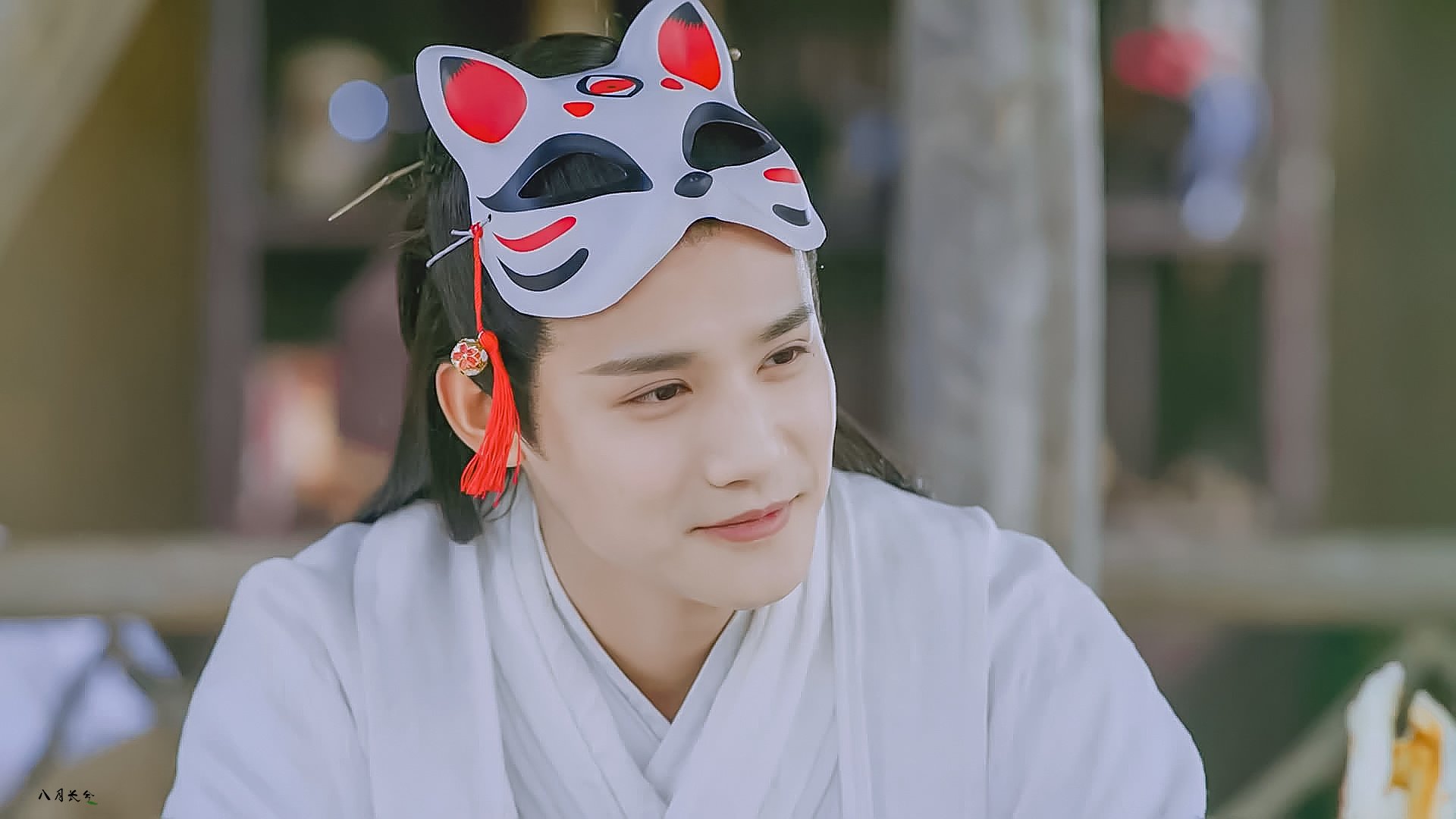 九游网页官网-凯蒂·莱德基冲线时刻引爆现场欢呼，凯蒂莱德基训练方案